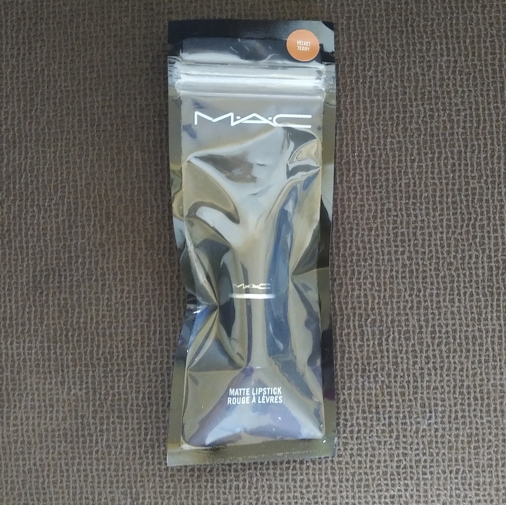 ✨️HP✨️Beauty💋 Bundle-MAC & Smashbox - Picture 6 of 11